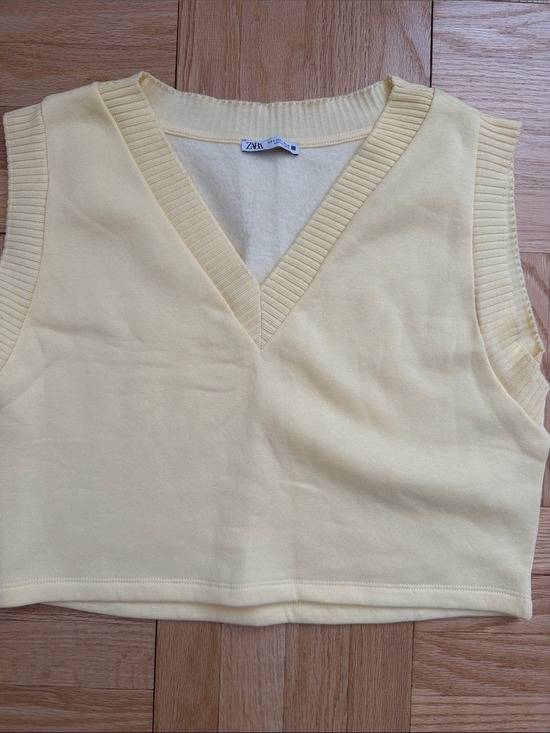 Zara Tops - Zara Knit Vest V-Neck Lemon Small
